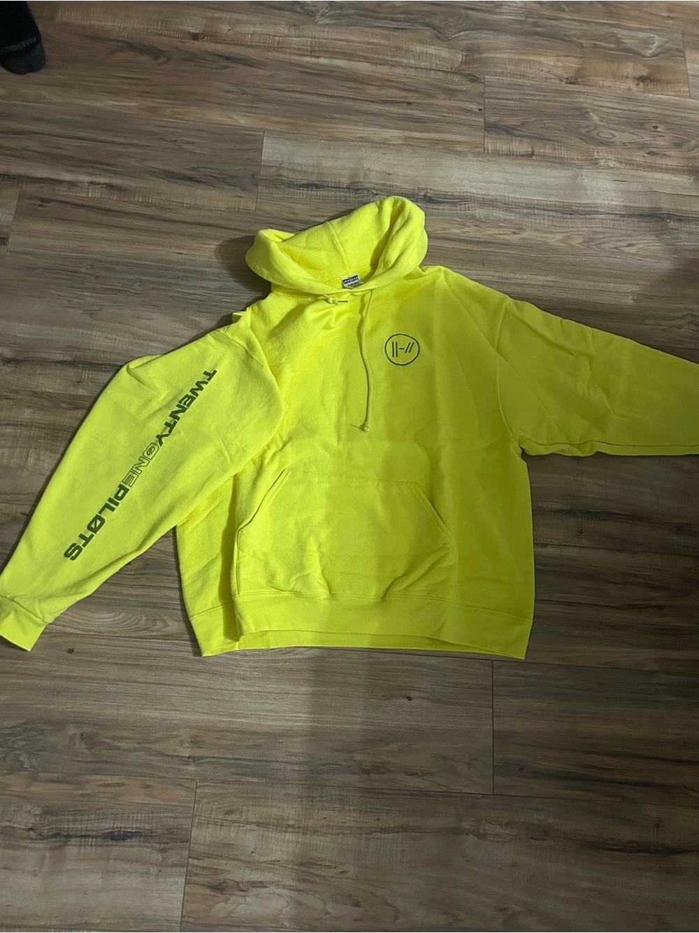 Twenty One Pilots Yellow Men’s Hoodie